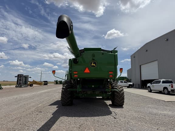 Image of John Deere S780 equipment image 3