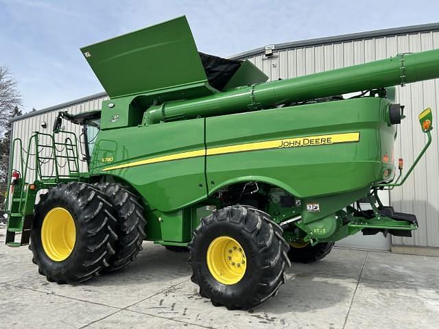 Image of John Deere S780 equipment image 4