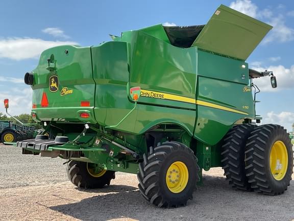 Image of John Deere S780 equipment image 2