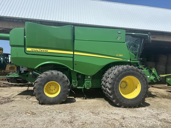 Image of John Deere S780 equipment image 4