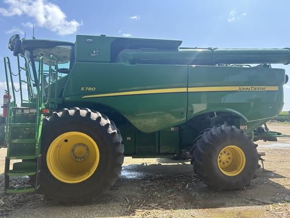 Image of John Deere S780 Primary image