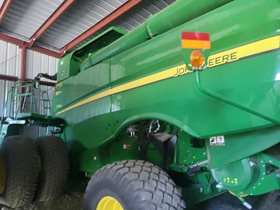 Image of John Deere S780 equipment image 1