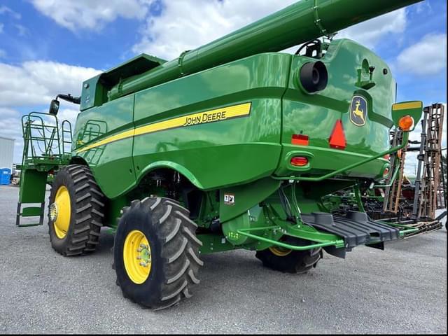 Image of John Deere S780 equipment image 2