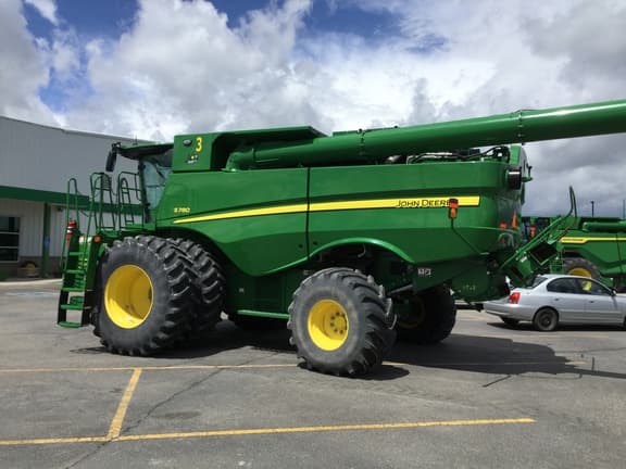 Image of John Deere S780 equipment image 4