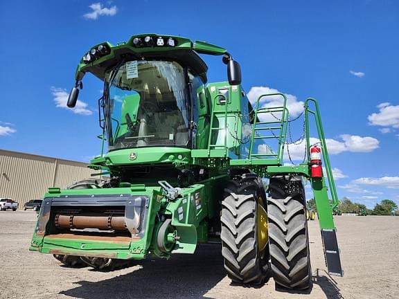 Image of John Deere S780 equipment image 2