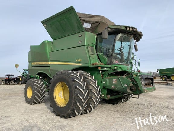 2022 John Deere S780 Equipment Image0