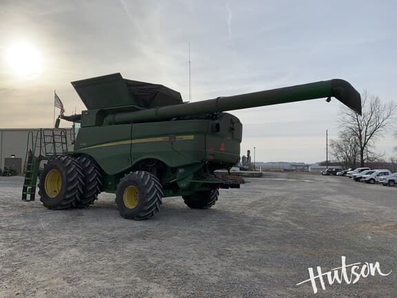 Image of John Deere S780 equipment image 2