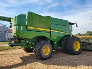 2022 John Deere S780 Image