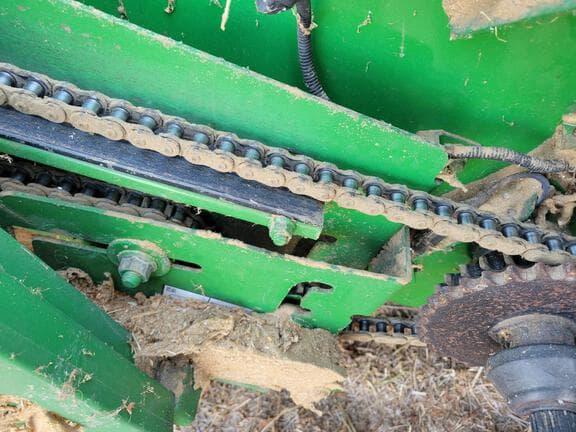 Image of John Deere S780 equipment image 4