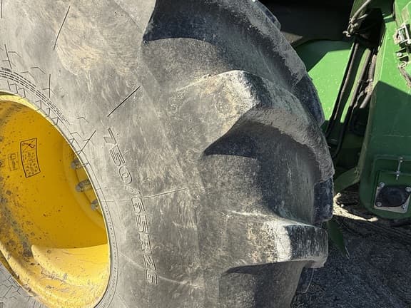 Image of John Deere S780 equipment image 2