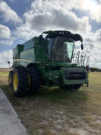 Image of John Deere S780 Primary image