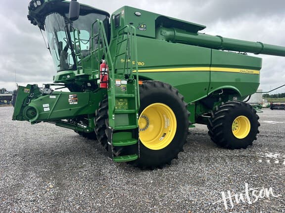 Image of John Deere S780 equipment image 1