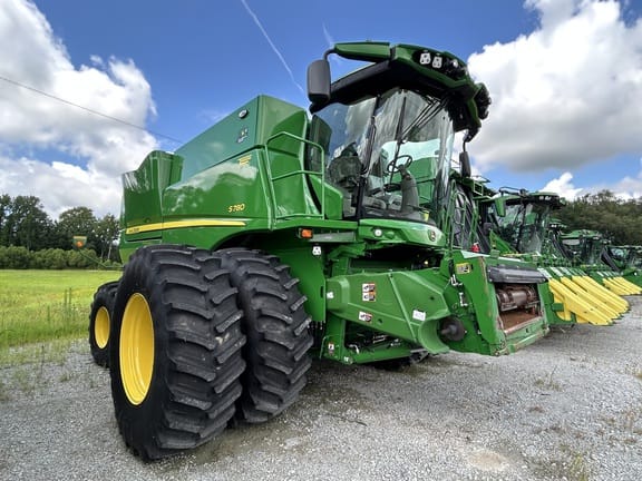 2022 John Deere S780 Equipment Image0