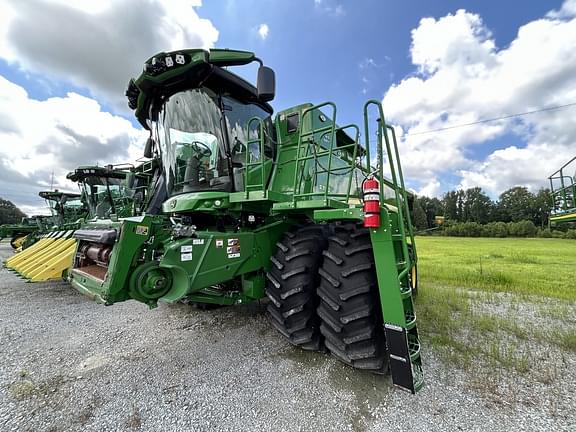 Image of John Deere S780 equipment image 2