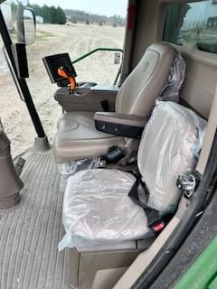 Image of John Deere S780 equipment image 1