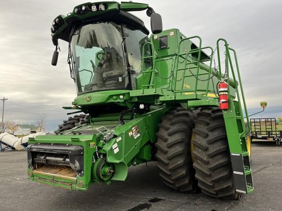 Image of John Deere S780 equipment image 2