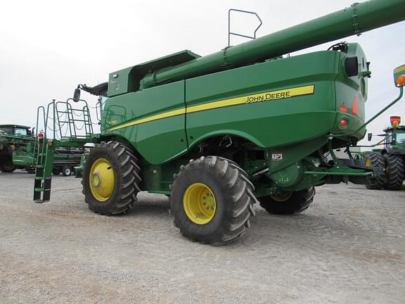 Image of John Deere S780 equipment image 2