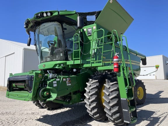 2022 John Deere S780 Equipment Image0