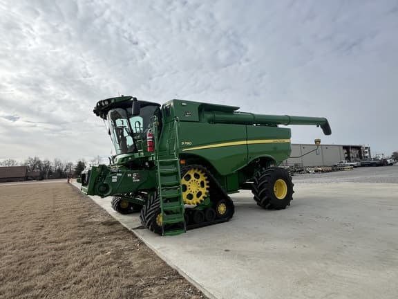 Image of John Deere S780 Primary image
