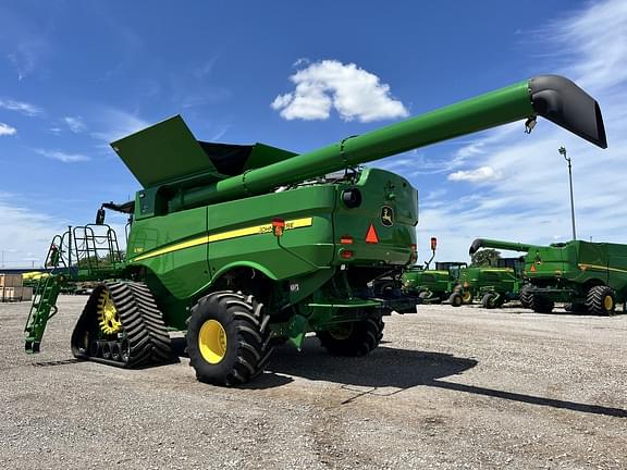 Image of John Deere S780 equipment image 2