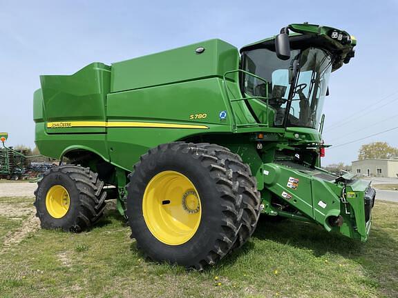 Image of John Deere S780 equipment image 1