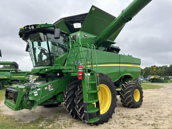 2023 John Deere S780 Equipment Image0