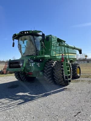 2022 John Deere S780 Image