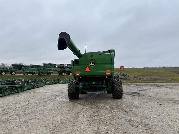 Image of John Deere S780 equipment image 3