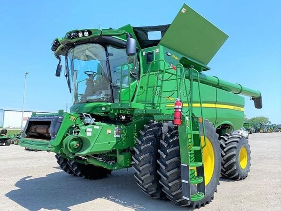 Main image John Deere S780