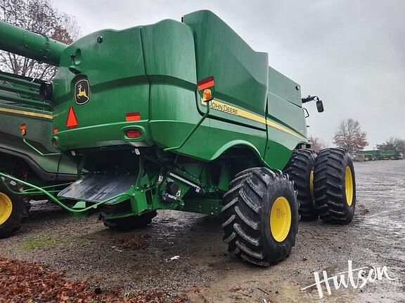 Image of John Deere S780 equipment image 3