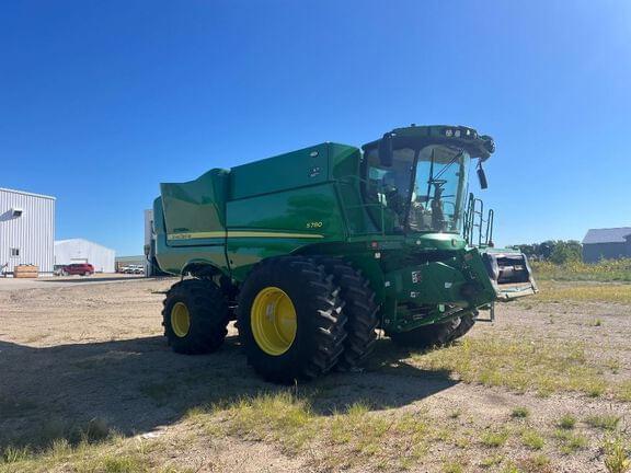 Image of John Deere S780 equipment image 3
