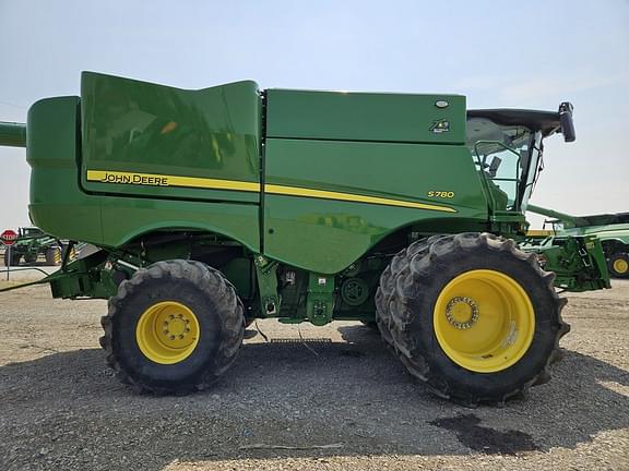 Image of John Deere S780 equipment image 3