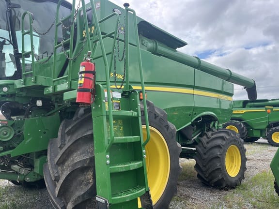 2022 John Deere S780 Equipment Image0