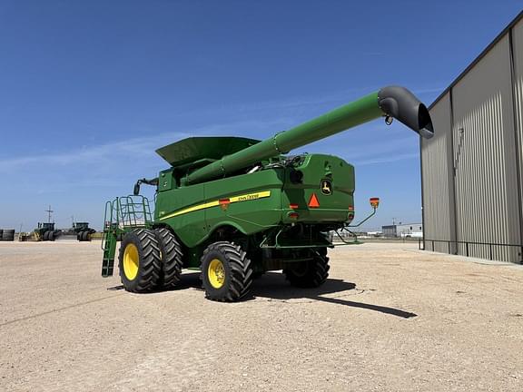 Image of John Deere S780 equipment image 2