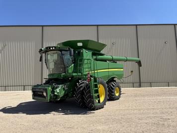 Main image John Deere S780