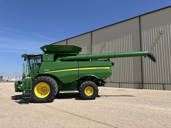 Image of John Deere S780 equipment image 1