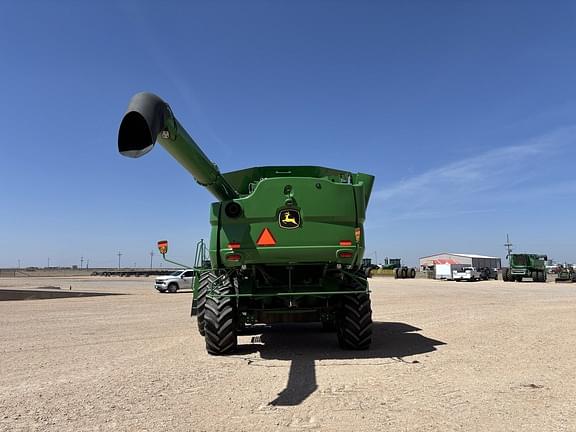 Image of John Deere S780 equipment image 3