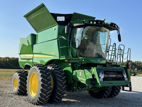 2022 John Deere S780 Equipment Image0
