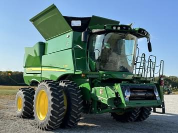 Main image John Deere S780