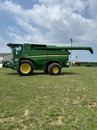 Image of John Deere S780 equipment image 2