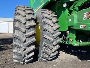 Main image John Deere S780 29