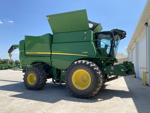 Image of John Deere S780 equipment image 3