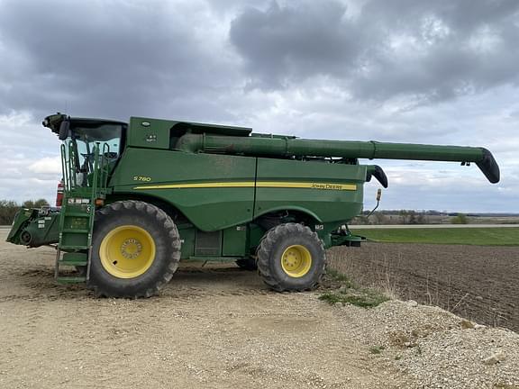 Image of John Deere S780 Primary image