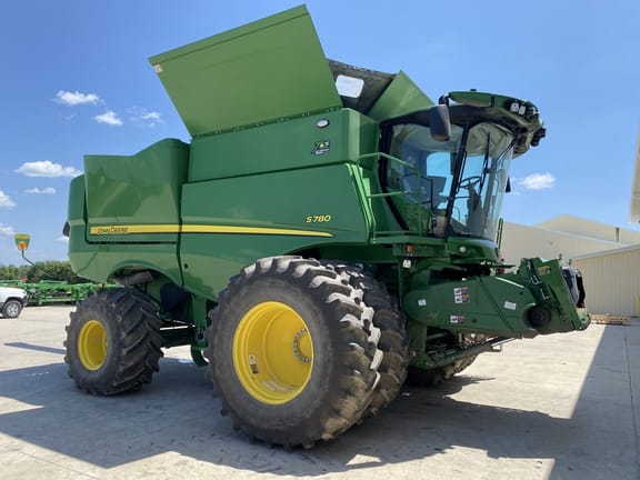 2022 John Deere S780 Equipment Image0