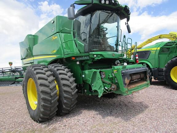 Image of John Deere S780 equipment image 4