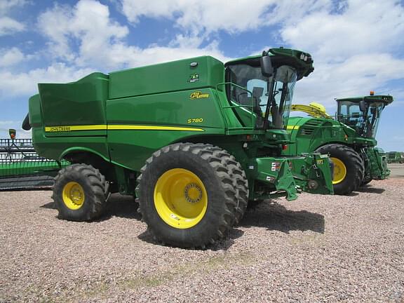 Image of John Deere S780 Primary image