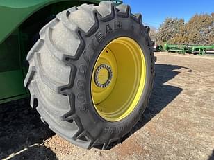 Main image John Deere S780 9