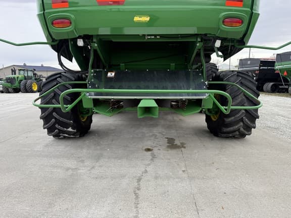 Image of John Deere S780 equipment image 4