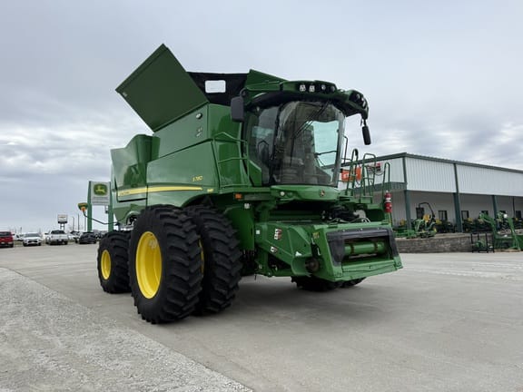 2022 John Deere S780 Equipment Image0