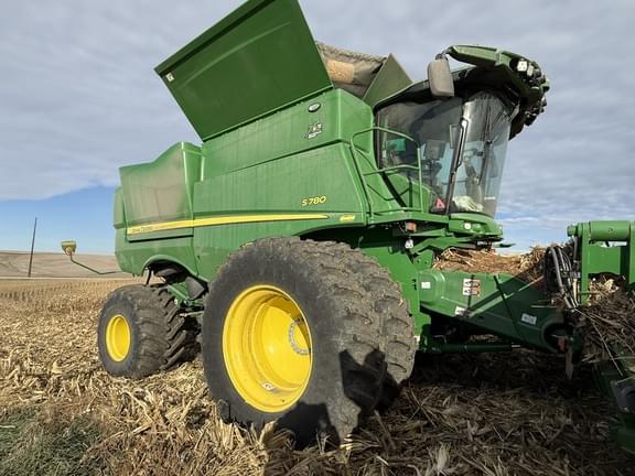 Image of John Deere S780 Primary image